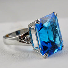 Load image into Gallery viewer, Blue Topaz Ring
