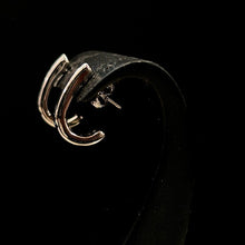 Load image into Gallery viewer, Small J - RagnarJewellers
